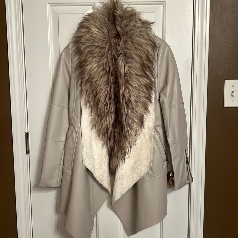Akira red label jacket with fur trim sz small
